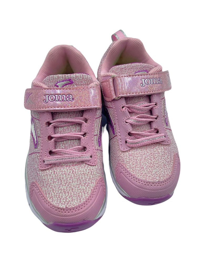 Αθλητικό παπούτσι Joma σε χρώμα ροζ.
